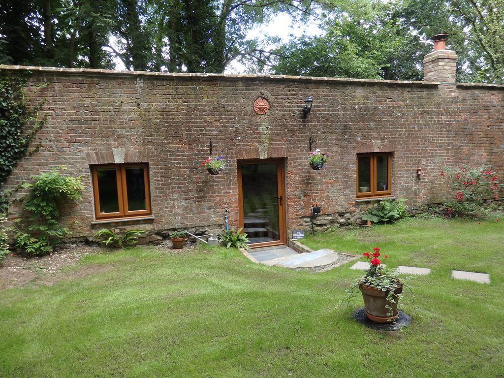 The Potting Shed Apartman Little Torrington Kültér fotó